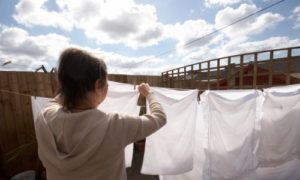 胸郭出口症候群で腕に痺れやだるさが出る動作