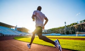 足裏に反復的な負荷が掛かるランニングは足裏を痛めやすい